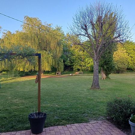 La Grange Des Roisnes Bed & Breakfast Longue Exterior photo