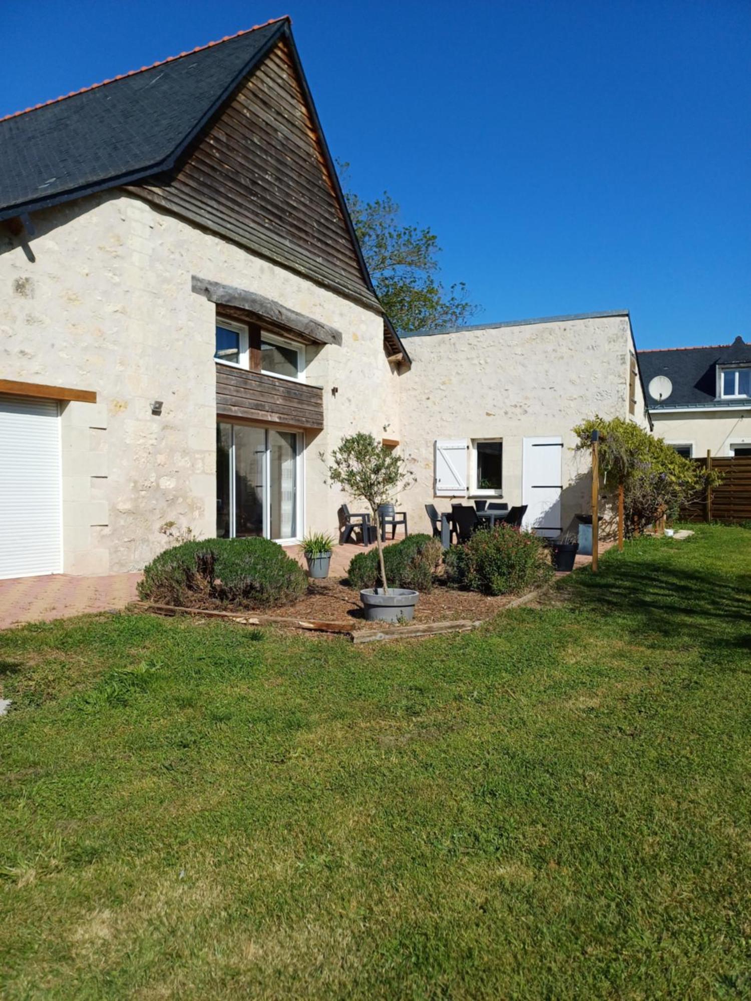 La Grange Des Roisnes Bed & Breakfast Longue Exterior photo